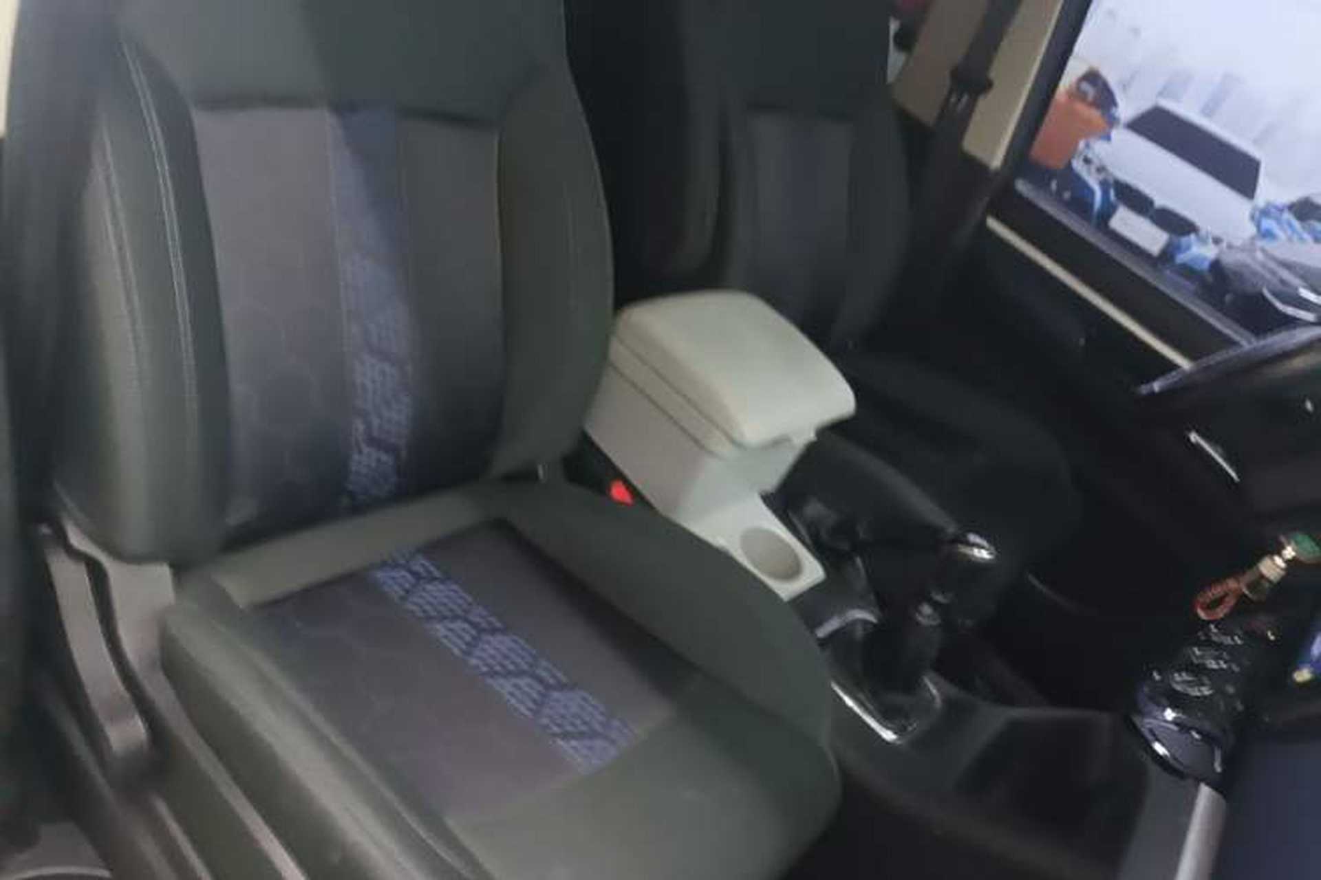 Used FORTHING Lingzhi 2024 M5L 1.5T Manual Comfort 7-Seater Right Front Seat