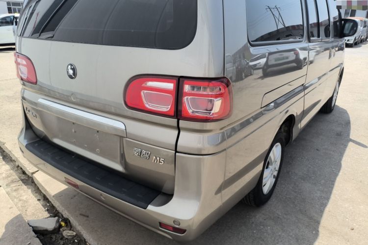 Used FORTHING Lingzhi 2024 M5L 1.5T Manual Base Model 7 Seats Right Rear Taillight