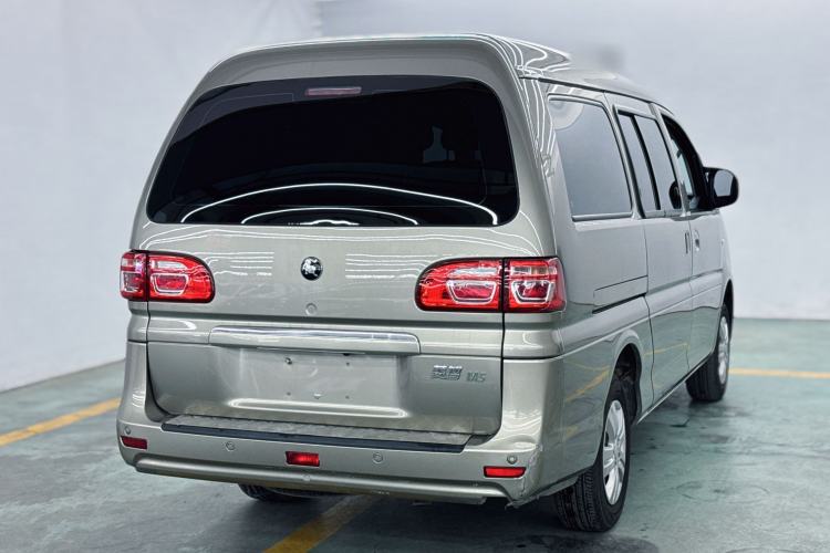 Used FORTHING Lingzhi 2024 M5L 1.5T Manual Comfort 7-Seater Exterior 6