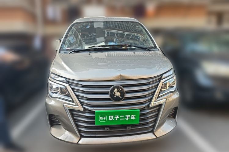 Used FORTHING Lingzhi 2024 M5L 1.5T Manual Comfort 9-Seater Front