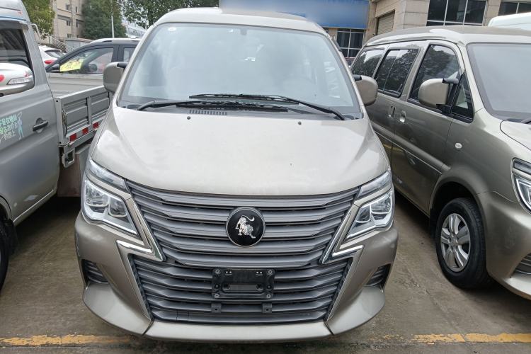Used FORTHING Lingzhi 2024 M5L 1.5T Manual Base Model 7 Seats Front