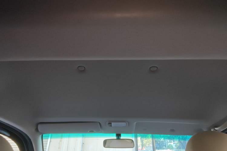 Used FORTHING Lingzhi 2024 M5L 1.5T Manual Base Model 7 Seats Headliner