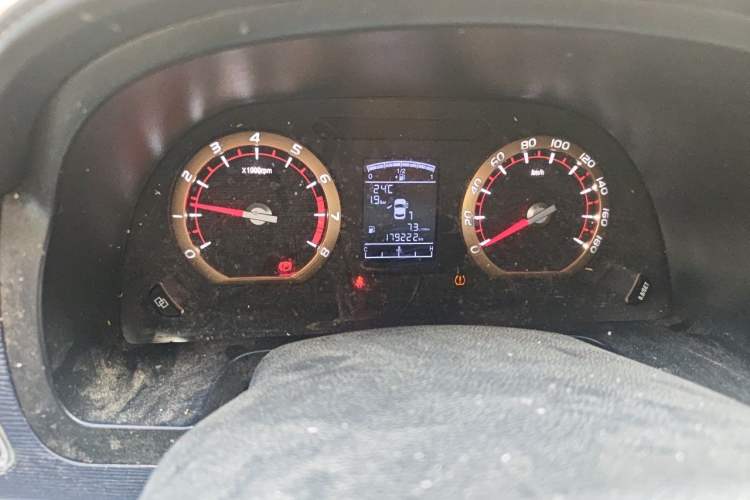 Used FORTHING Lingzhi 2024 M5L 1.5T Manual Comfort 9-Seater Instrument Cluster