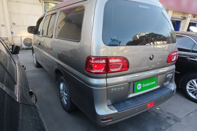 Used FORTHING Lingzhi 2024 M5L 1.5T Manual Base Model 7 Seats Left Side