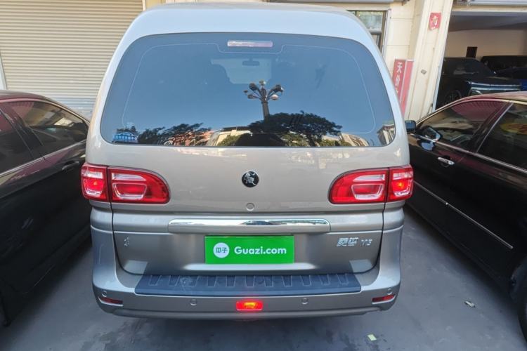 Used FORTHING Lingzhi 2024 M5L 1.5T Manual Base Model 7 Seats Rear