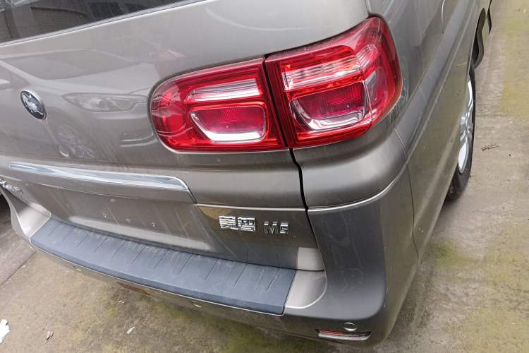 Used FORTHING Lingzhi 2024 M5L 1.5T Manual Base Model 7 Seats Right Rear Taillight