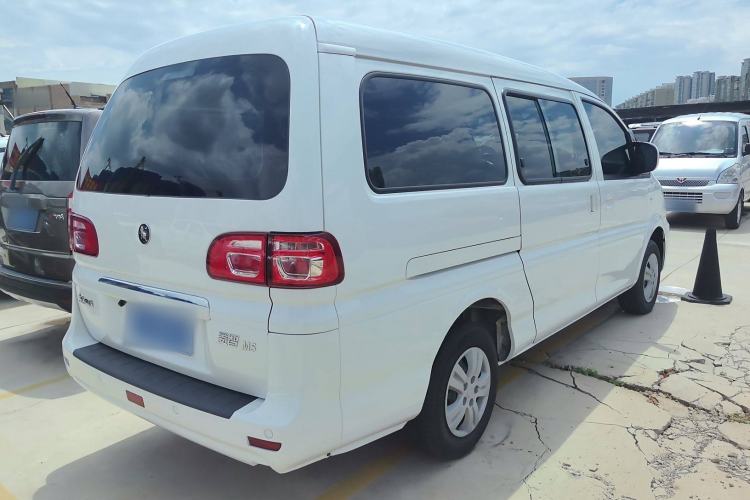 Used FORTHING Lingzhi 2024 M5L 1.5T Manual Base Model 7 Seats Exterior 3