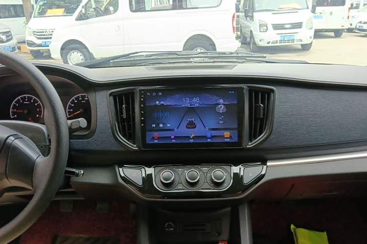 Used FORTHING Lingzhi 2025 M5 1.6L Long Wheelbase Base Model 7-Seater Audio And AC Panel