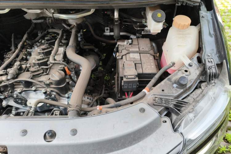 Used FORTHING Lingzhi 2025 M5 1.6L Long Wheelbase Comfort Version 9-Seater Engine Bay Left