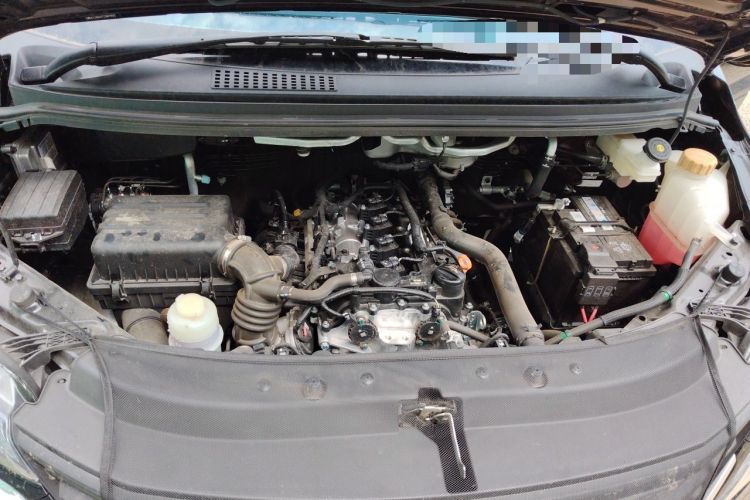 Used FORTHING Lingzhi 2025 M5 1.6L Short Wheelbase Practical 5-Seat Model Engine Bay