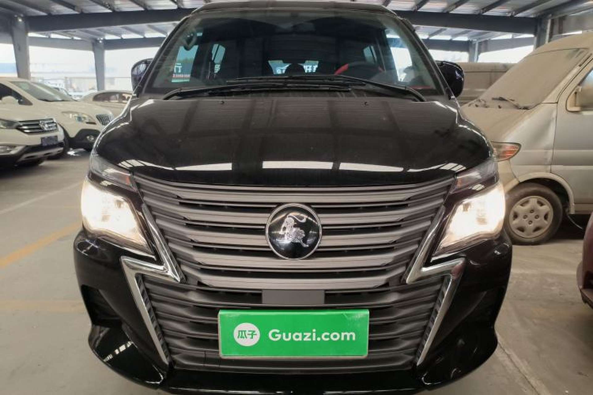 Used FORTHING Lingzhi 2025 M5 1.6L Long Wheelbase Comfort 7-Seater Front
