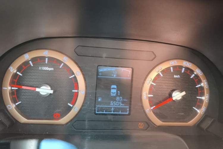 Used FORTHING Lingzhi 2025 M5 1.6L Long Wheelbase Comfort Version 9-Seater Instrument Cluster