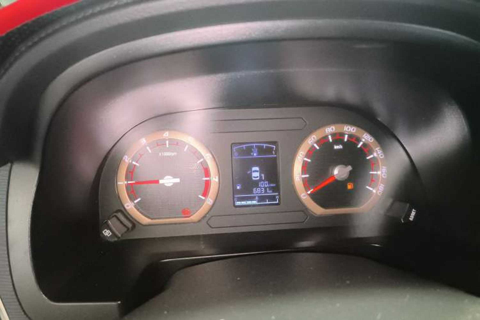 Used FORTHING Lingzhi 2025 M5 1.6L Long Wheelbase Comfort 7-Seater Instrument Cluster