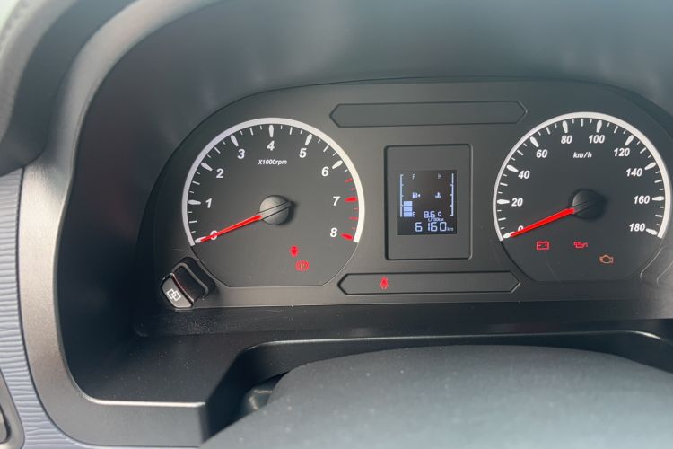 Used FORTHING Lingzhi 2025 M5 1.6L Short Wheelbase Practical 5-Seat Model Instrument Cluster