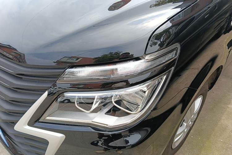 Used FORTHING Lingzhi 2025 M5 1.6L Long Wheelbase Base Model 7-Seater Left Front Headlight