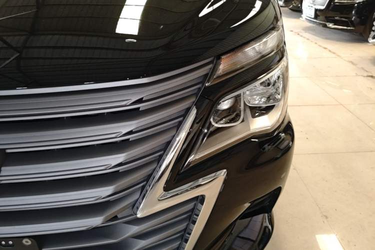 Used FORTHING Lingzhi 2025 M5 1.5T Long Wheelbase Base Model 7-Seater Left Front Headlight