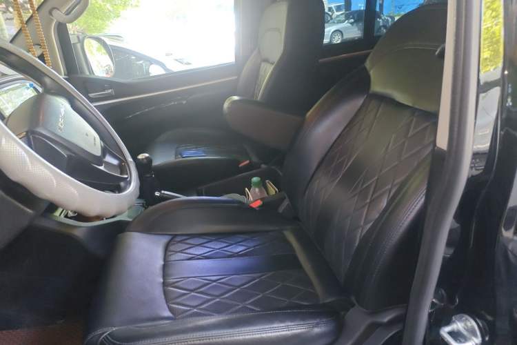 Used FORTHING Lingzhi 2025 M5 1.6L Long Wheelbase Comfort Version 9-Seater Left Front Seat