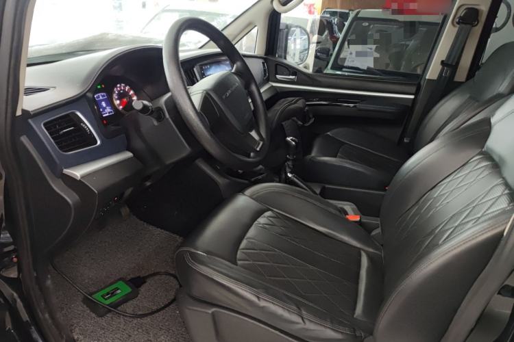 Used FORTHING Lingzhi 2025 M5 1.5T Long Wheelbase Base Model 7-Seater Left Front Seat