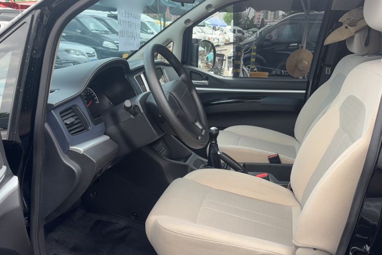 Used FORTHING Lingzhi 2025 M5 1.6L Short Wheelbase Practical 5-Seat Model Left Front Seat
