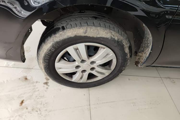 Used FORTHING Lingzhi 2025 M5 1.5T Long Wheelbase Base Model 7-Seater Left Front Wheel Hub