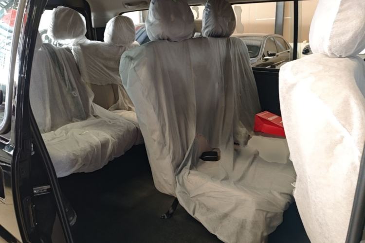 Used FORTHING Lingzhi 2025 M5 1.5T Long Wheelbase Base Model 7-Seater Left Rear Seat