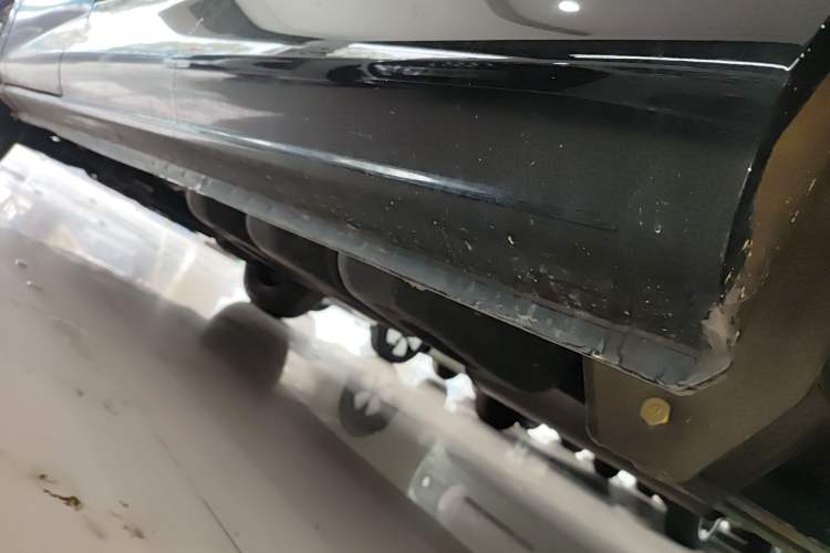 Used FORTHING Lingzhi 2025 M5 1.5T Long Wheelbase Base Model 7-Seater Left Side Sill