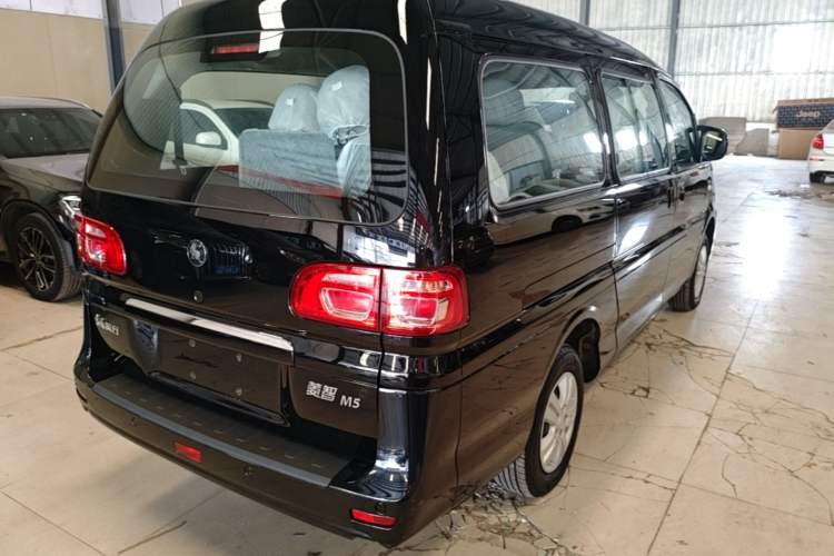 Used FORTHING Lingzhi 2025 M5 1.5T Long Wheelbase Base Model 7-Seater Rear Right 45 Deg