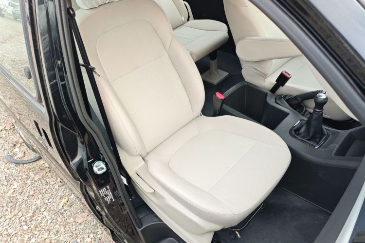 Used FORTHING Lingzhi 2025 M5 1.6L Long Wheelbase Base Model 7-Seater Right Front Seat