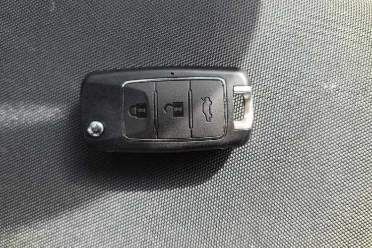 Used FORTHING Lingzhi 2025 M5 1.6L Long Wheelbase Comfort Version 9-Seater Vehicle Key