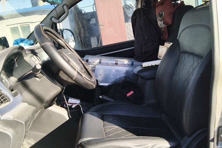 Used FORTHING Lingzhi 2025 M5 1.5T Long Wheelbase Luxury 7-Seater Left Front Seat