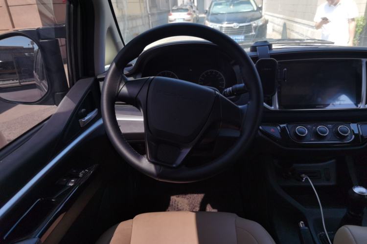 Used FORTHING Lingzhi 2025 M5 1.6L Long Wheelbase Base Model, 5 Seats Steering Wheel