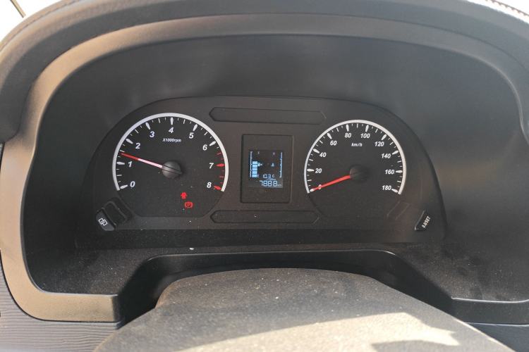 Used FORTHING Lingzhi 2025 M5 1.6L Long Wheelbase Base Model, 5 Seats Instrument Cluster