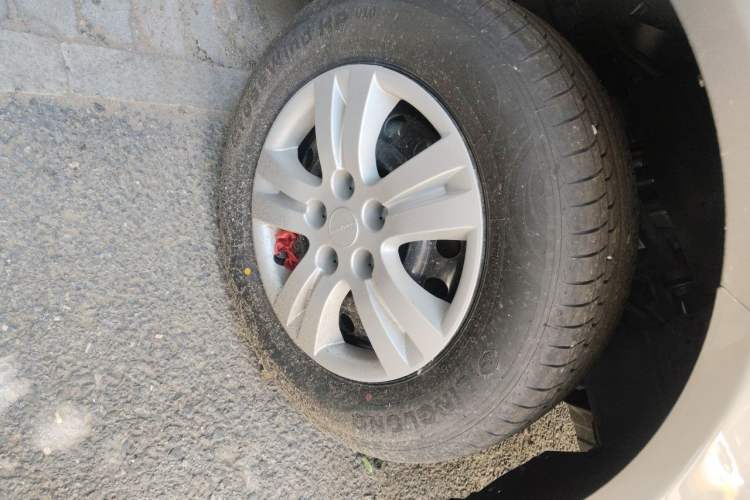 Used FORTHING Lingzhi 2025 M5 1.6L Short Wheelbase Practical 5-Seat Model Right Front Wheel Hub