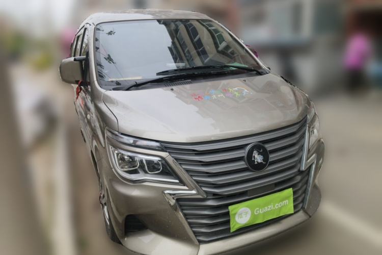 Used FORTHING Lingzhi 2025 M5 1.6L Long Wheelbase Base Model 7-Seater Front Right 45 Deg