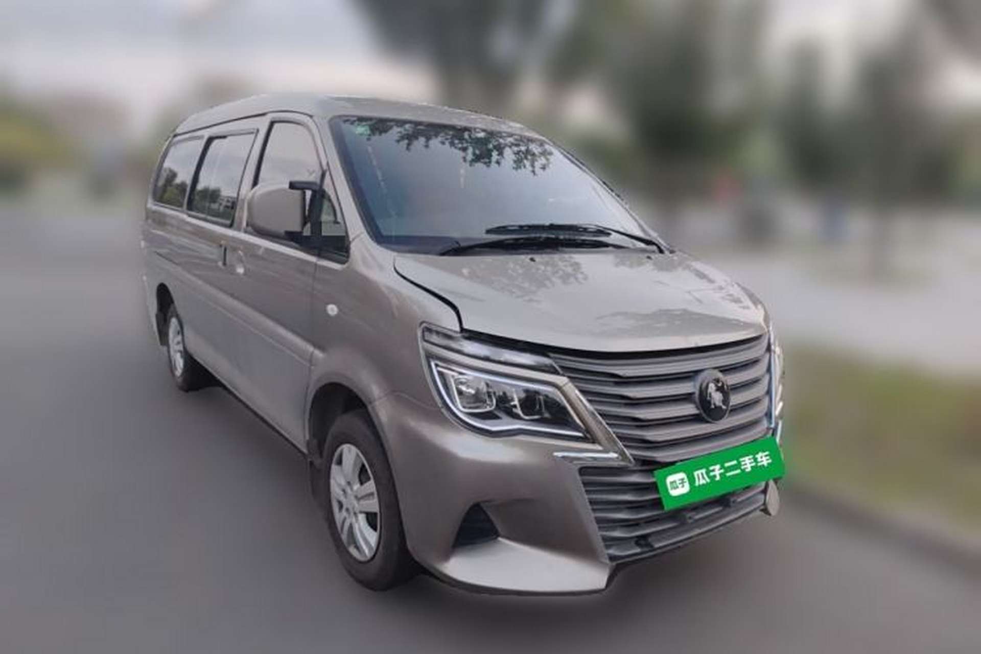 Used FORTHING Lingzhi 2025 M5 1.5T Long Wheelbase Base Model 7-Seater Front Right 45 Deg