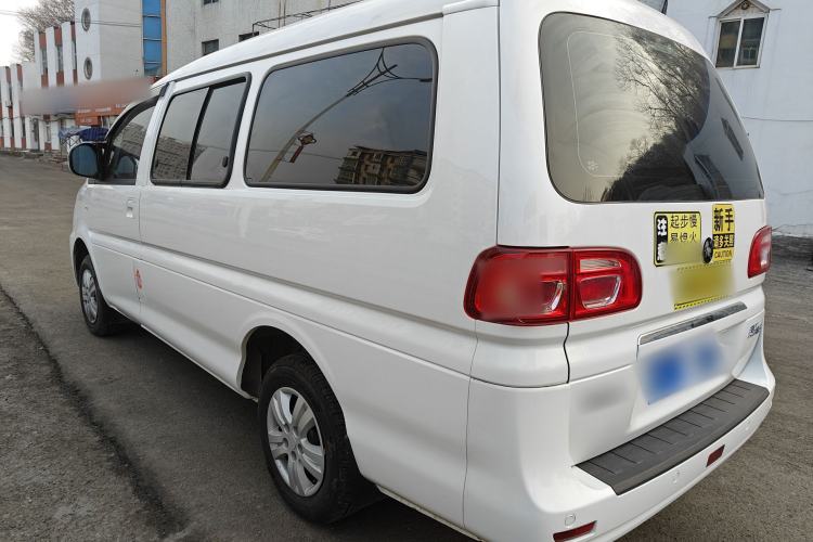 Used FORTHING Lingzhi 2025 M5 1.5T Long Wheelbase Base Model 7-Seater Exterior 3