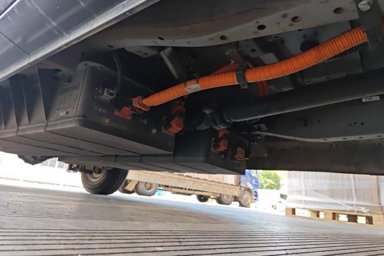 Used FORTHING Lingzhi M5 2018 Comfort Model Chassis Front Right