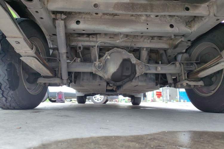 Used FORTHING Lingzhi M5 2018 Comfort Model Chassis Rear