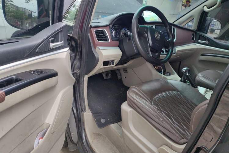 Used FORTHING Lingzhi M5 2018 Comfort Model Driver Seat