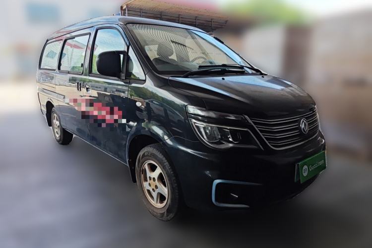 Used FORTHING Lingzhi M5 2018 Comfort Model Front Right 45 Deg
