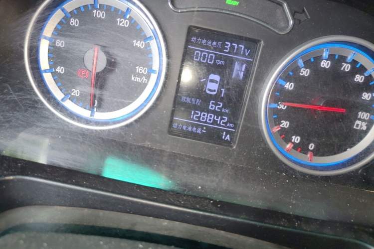 Used FORTHING Lingzhi M5 2018 Comfort Model Odometer Close Up