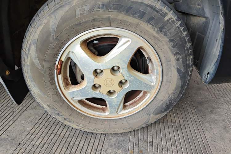 Used FORTHING Lingzhi M5 2018 Comfort Model Right Front Wheel Hub