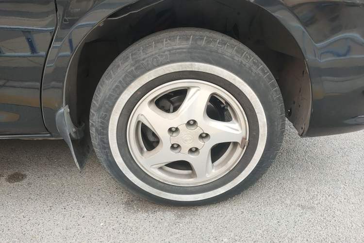 Used FORTHING Lingzhi M5 2018 Comfort Model Right Front Wheel Hub