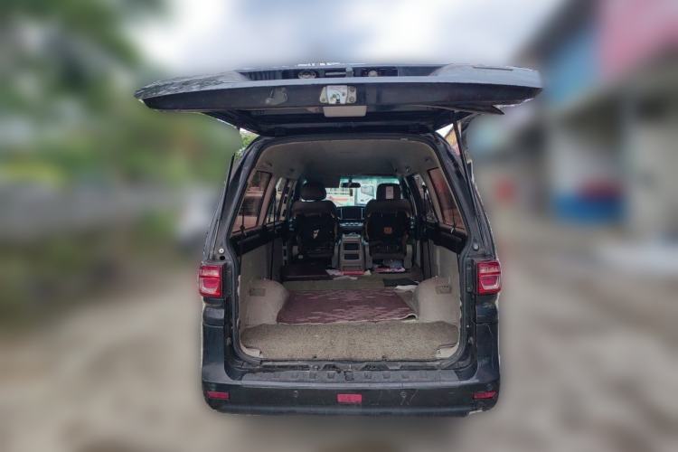 Used FORTHING Lingzhi M5 2018 Comfort Model Trunk