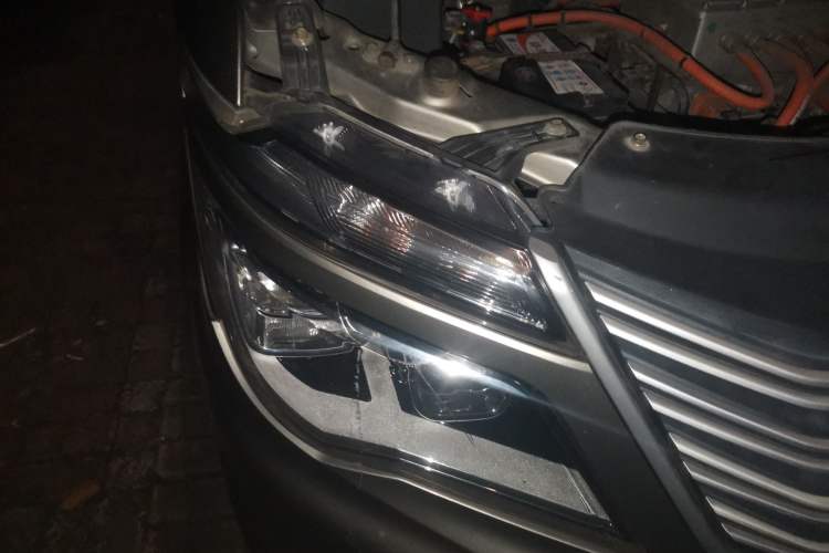 Used FORTHING Lingzhi M5 2018 Comfort Model Right Front Headlight