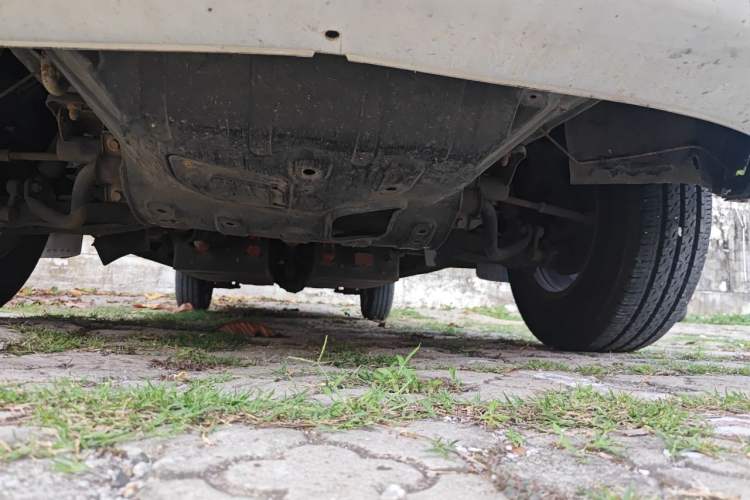 Used FORTHING Lingzhi M5 2018 Comfort Model Chassis Front