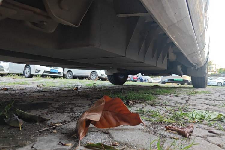 Used FORTHING Lingzhi M5 2018 Comfort Model Chassis Rear Right