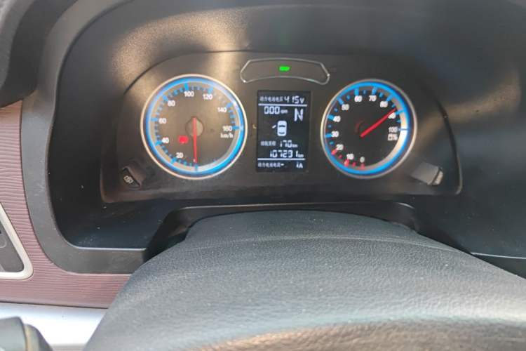 Used FORTHING Lingzhi M5 2018 Comfort Model Odometer Close Up