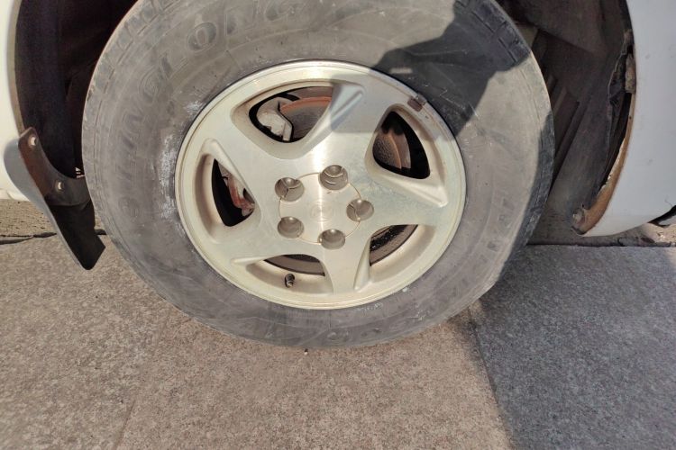 Used FORTHING Lingzhi M5 2018 Comfort Model Right Front Wheel Hub