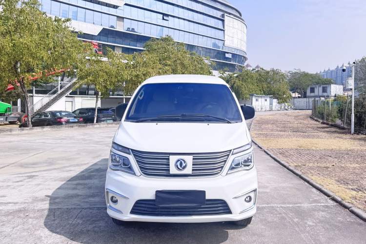 Used FORTHING Lingzhi M5 2019 Comfort Model 7 Seats Exterior 1